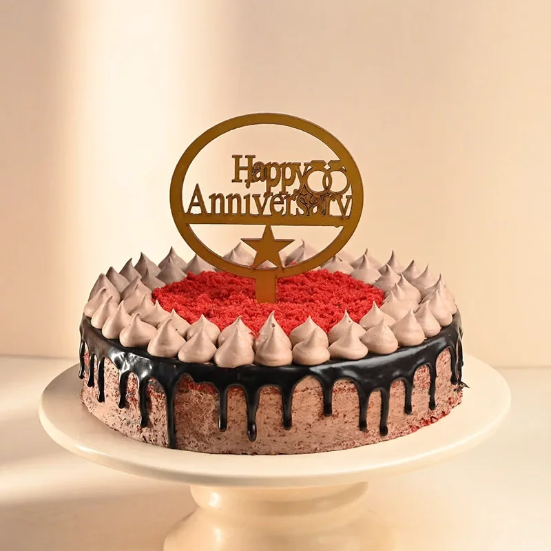 redvelvetcakewithanniversarycaketopper9794620caA0