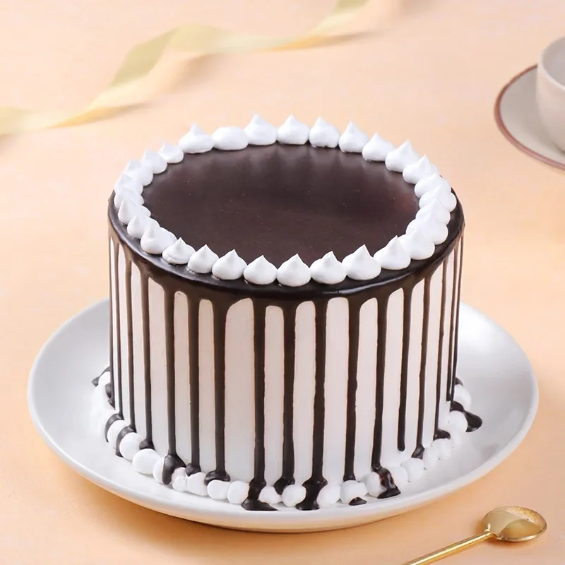Vanilla Heaps Eggless Cake Sweet