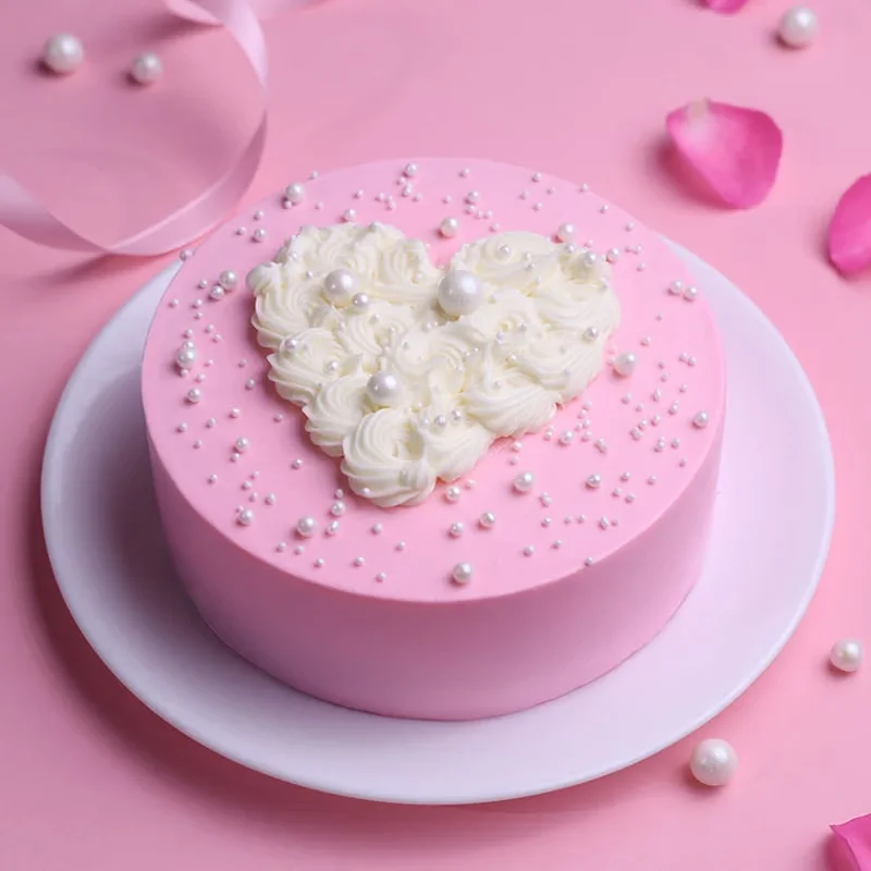 Elegant Heart Embrace Cake Delice