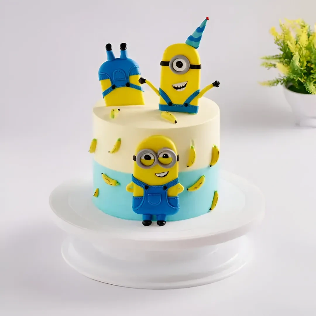 Minion Fondant Cake Supreme