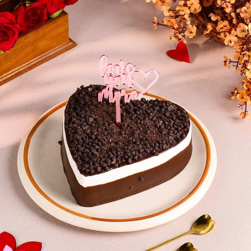 Love You More Choco Heart Cake Delice