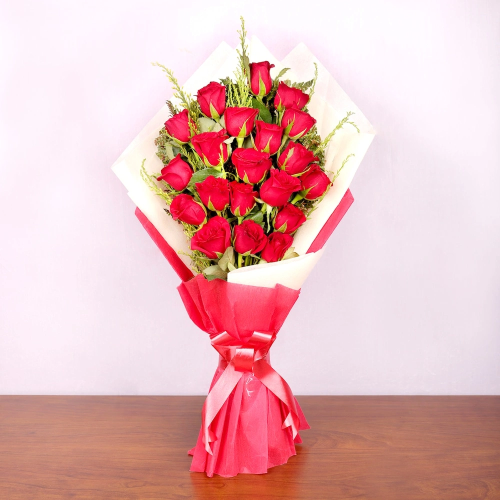 Red Roses Love Flowers Bouquet