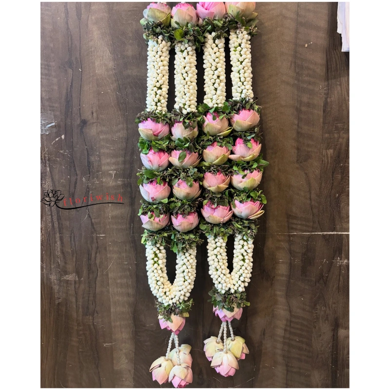 Lotus Mogra Varmala