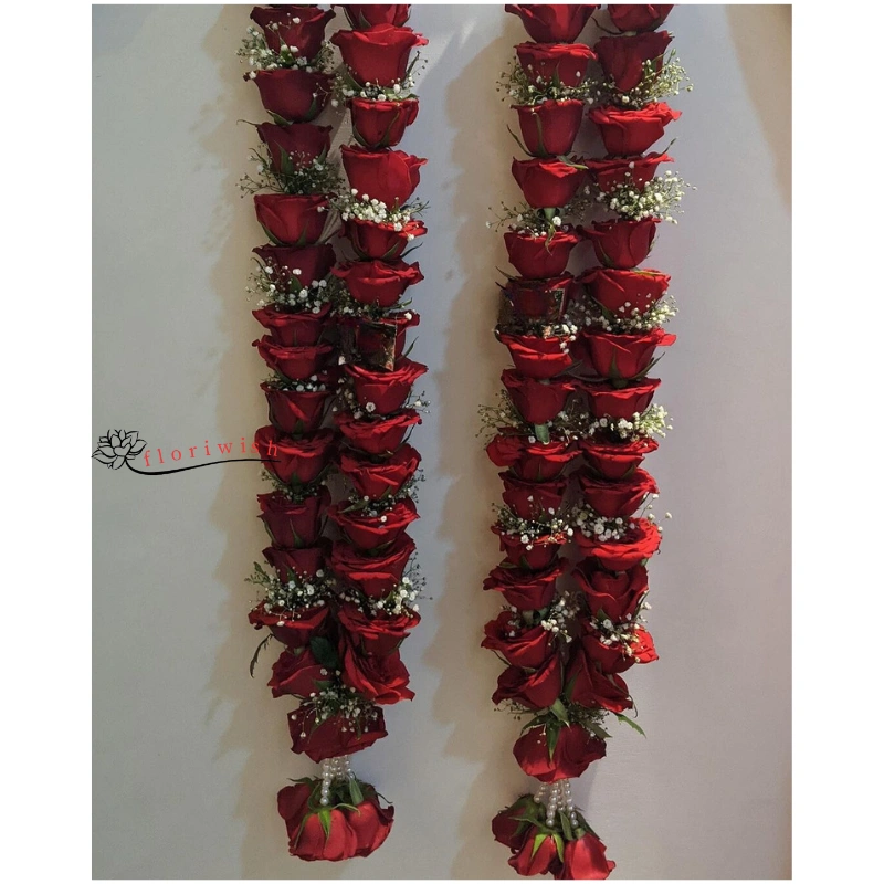 Red Rose & Baby Breath 