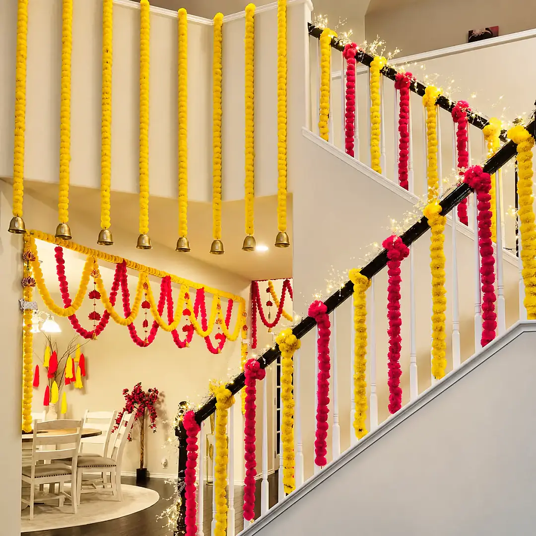 Beautiful Housewarming Bloom Decor Setup