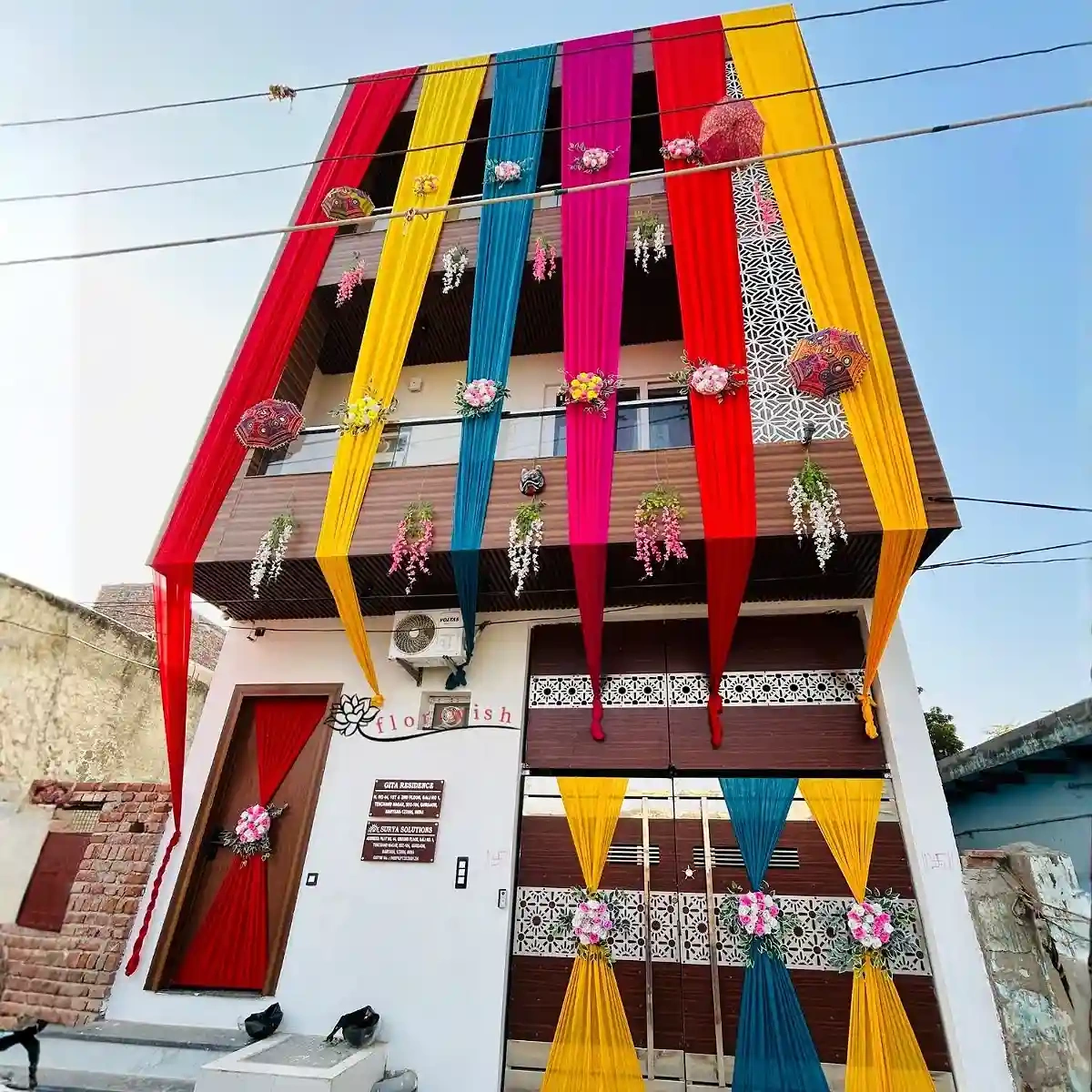 Mix Colour Chunni Decor
