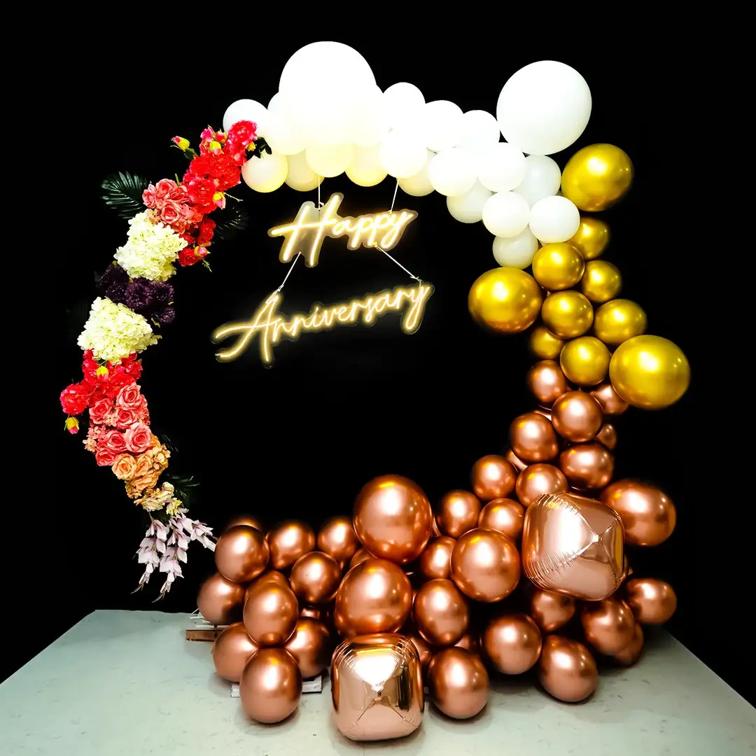 glitteringanniversaryringdecormain1714550599