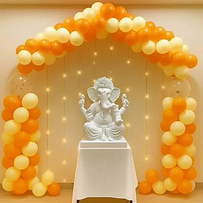 ganeshchaturthicolourfulballoonsetup1
