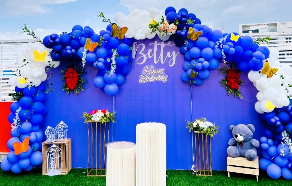 RoyalBlueDelightPartyDecor