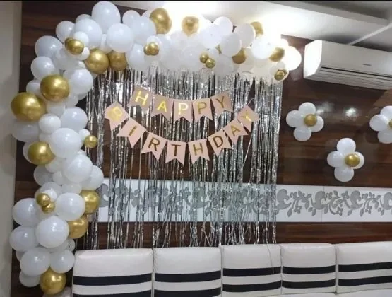 whiteandgoldenshowerdecor20main1622198040
