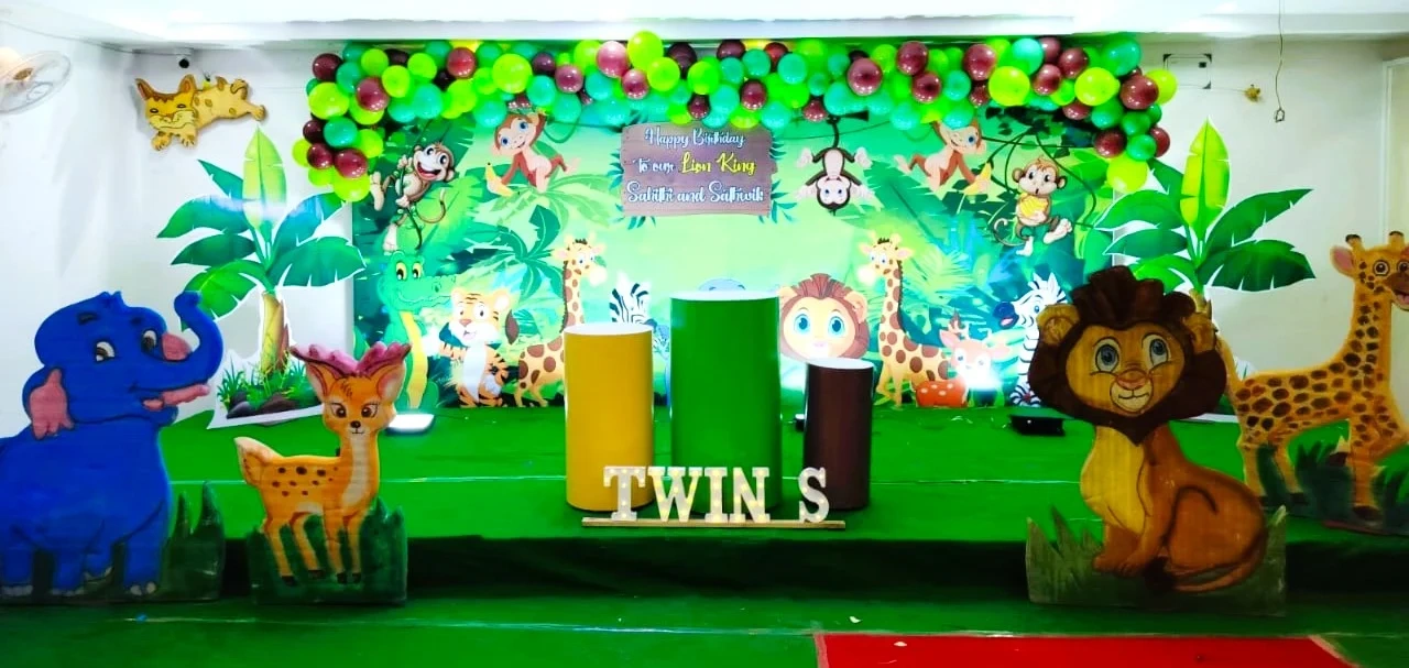 GreenJungleThemeBirthdayDecor