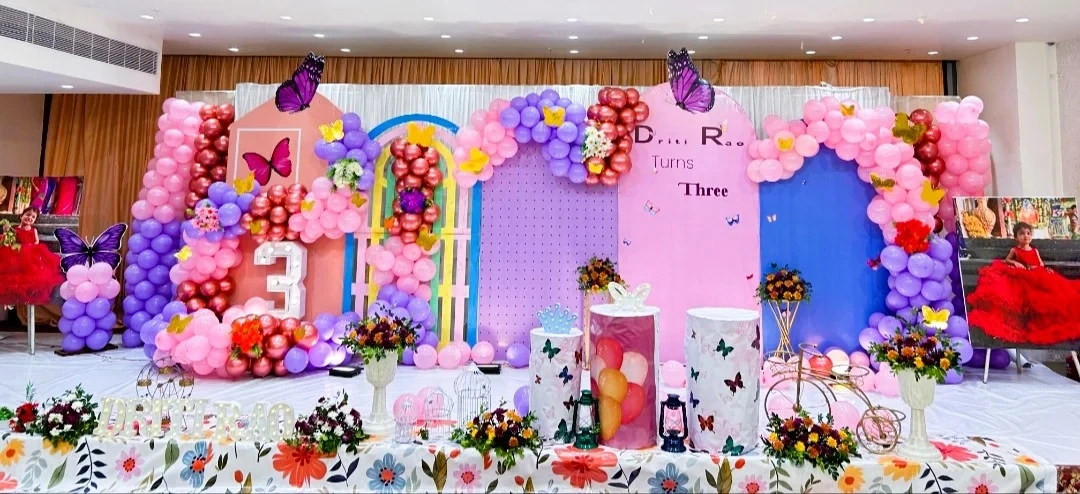 DreamyButterflyBalloonDecoration