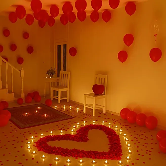 romanticrosepetalsandcandlesdecorations1