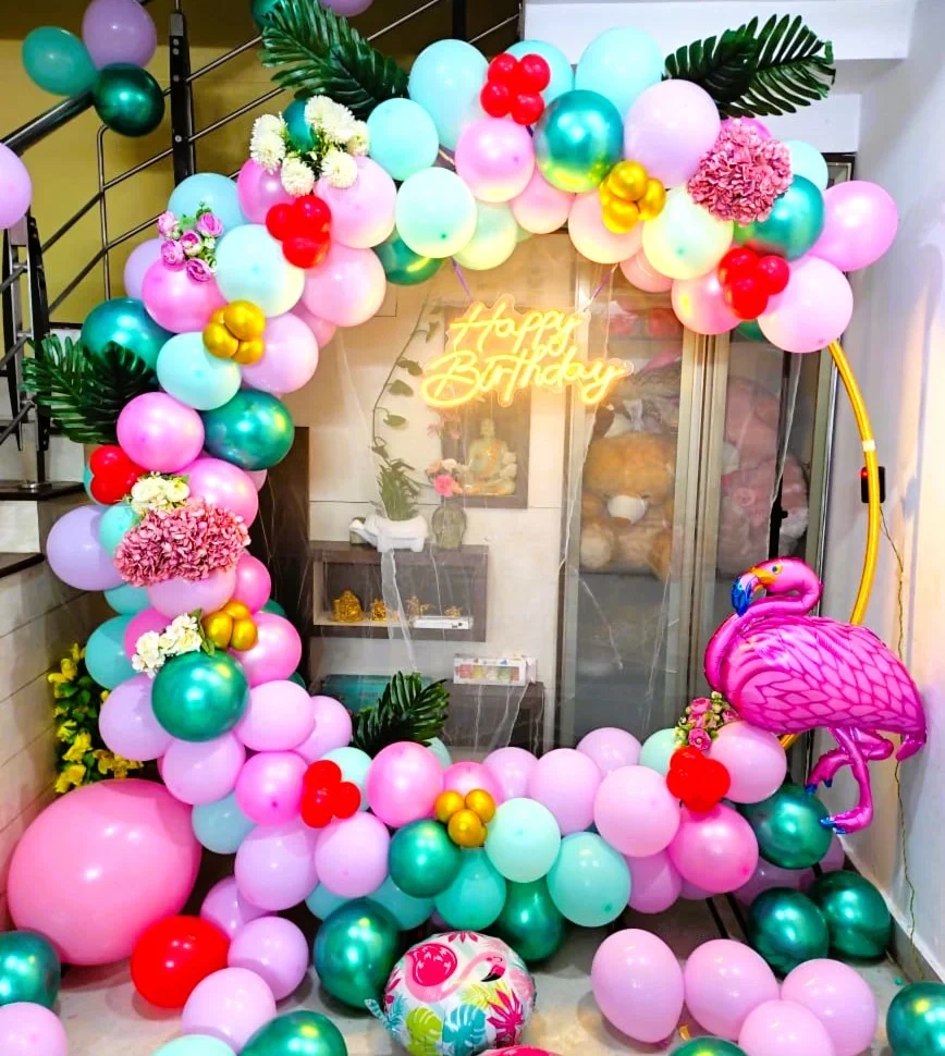 FlamingoFiestaRingDecoration