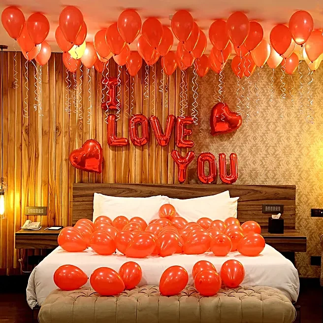 romanticredthemedloveyouballoondecorations1