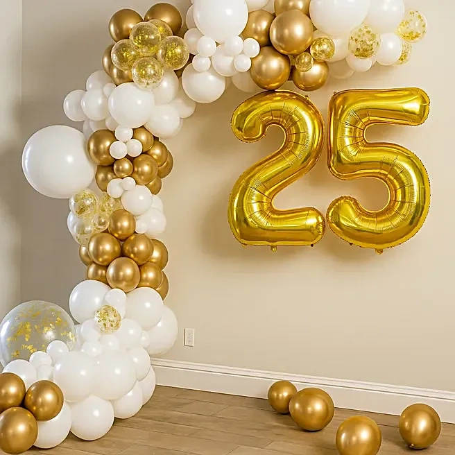personalisedgoldenandwhiteballoondecor1