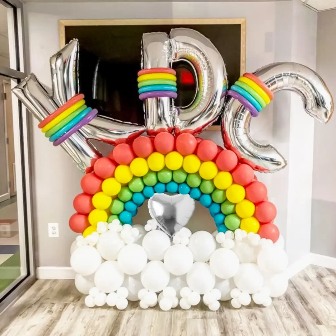 customizedinitialscolourfulballoonbouquetmain1711169427