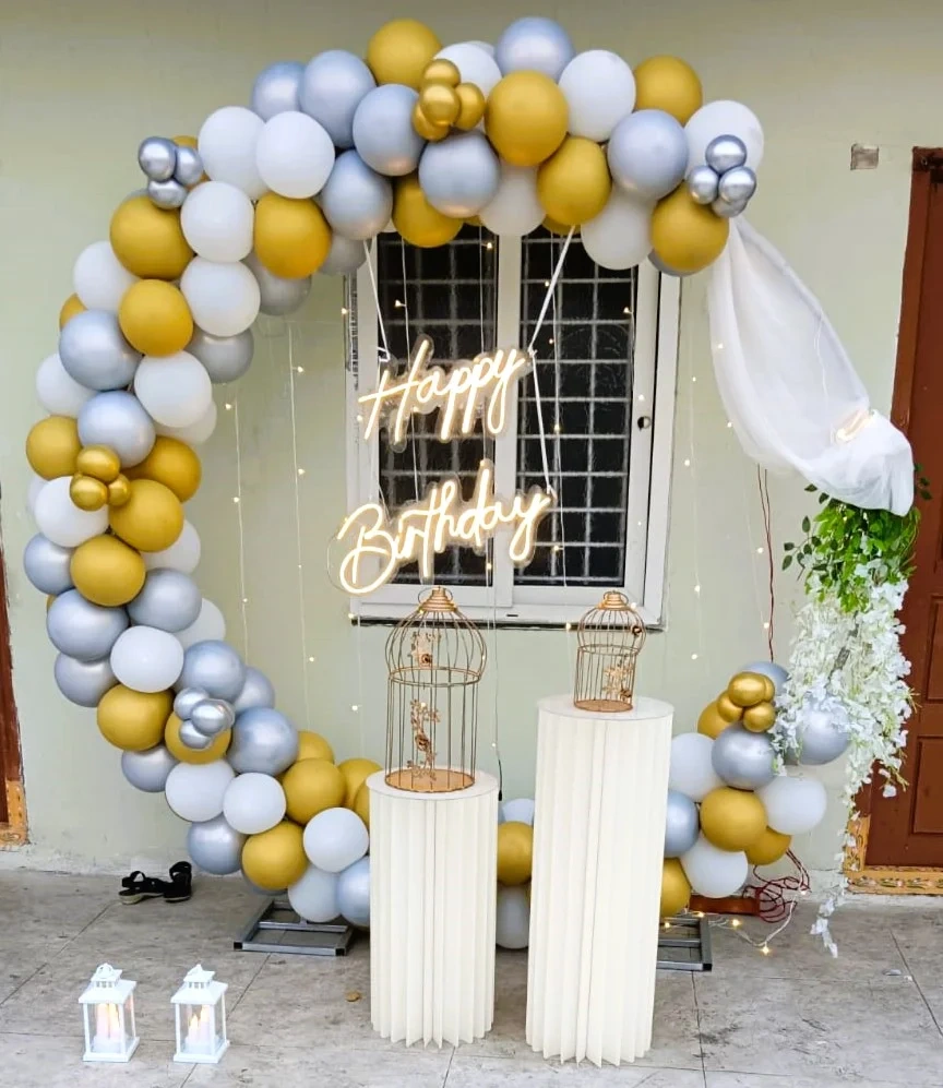 TrioCelebrationRingDecor